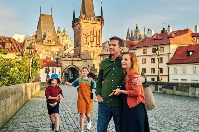 2-Day Prague Tour from Vienna with private Transfers and Lunches - Prague Castle, St. Vitus Cathedral, and Golden Lane