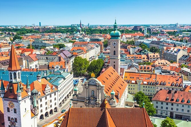 2-Day Salzburg and Munich Tour from Vienna with Private Transfers - Lunch and the climb to Hohensalzburg Fortress