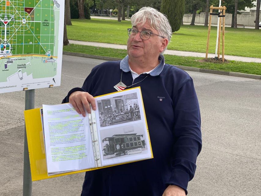 3-Hour Walking Tour of Vienna Central Cemetery - The guide makes the difference