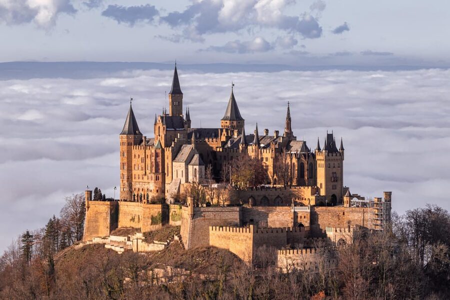 4 castles private day trip from Vienna to South Moravia - Four castles and four useful facts