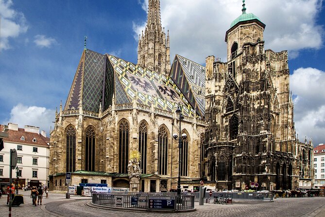 A day in the life of Vienna - Private tour with a local - Why the private format matters