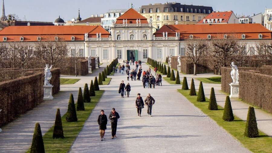 An Introduction to Vienna Walking Tour - Stephansdom, Kohlmarkt, and the Graben