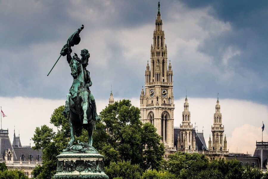 An Introduction to Vienna Walking Tour - Naschmarkt and everyday Vienna