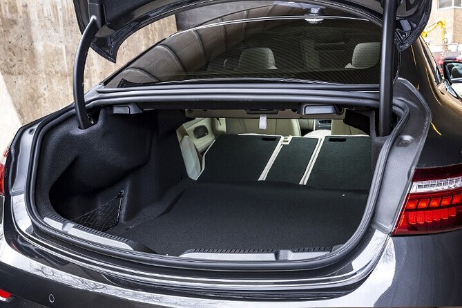 Arrival Private Transfer Vienna Airport VIE to Vienna by Sedan - The 25-Minute Journey And What It Does Not Include