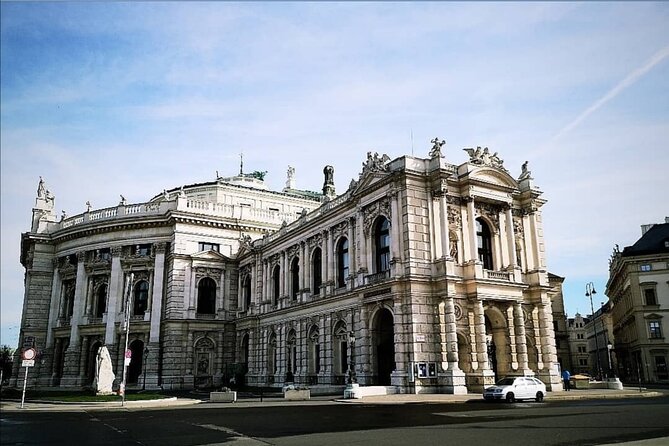 Bike date Tour In Vienna - A Guide Who Adds Humor and Local Direction