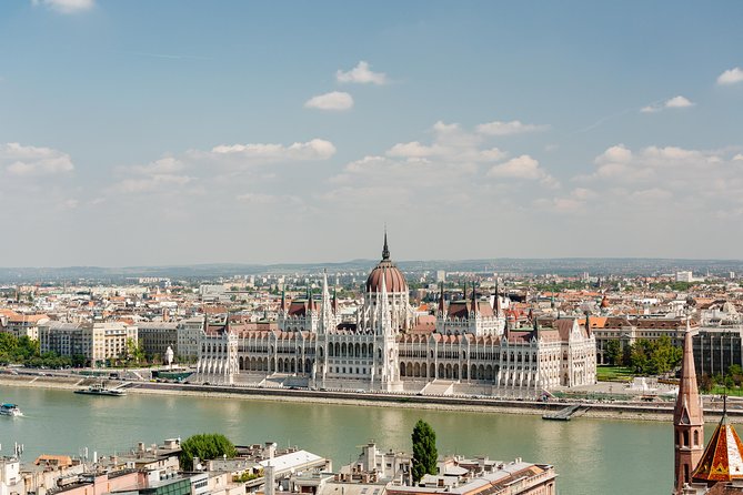 Budapest Day Trip from Vienna - Heroes’ Square and Vajdahunyad Castle