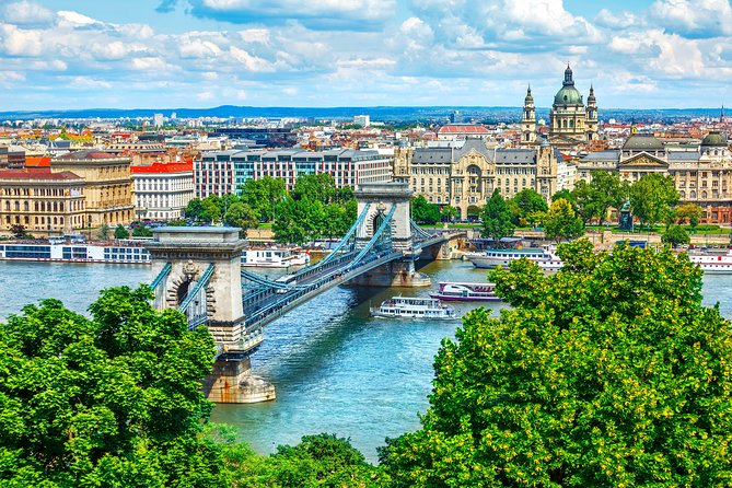 Budapest Private Tour from Vienna - Leaving Vienna for a day in Hungary