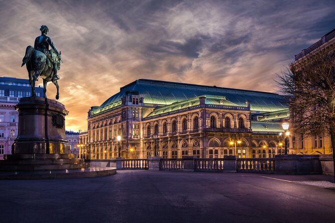 Budapest to Vienna - Private Transfer with 2 hours of Sightseeing - Etyeki Kúria Winery for a taste of the countryside
