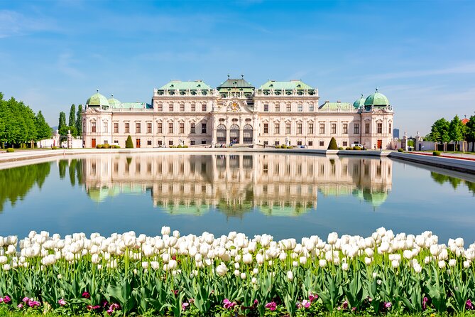 Budapest to Vienna - Private Transfer with 2 hours of Sightseeing - What the vehicle and group size mean