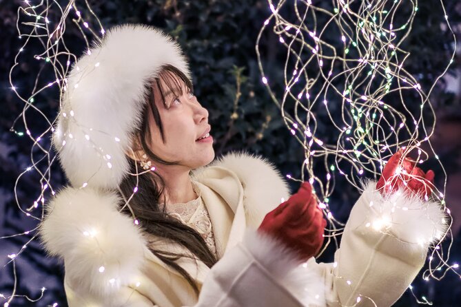Christmas market photo shoot Vienna - Posed portraits mixed with natural moments