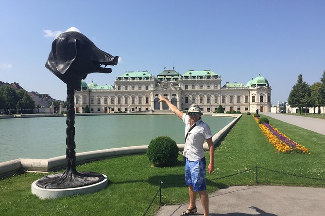 Classic Private City Tour Vienna - Upper Belvedere and the gardens