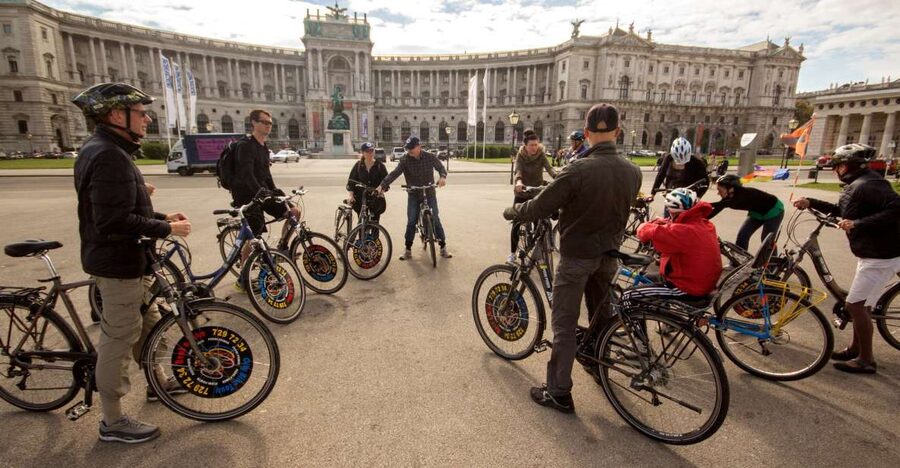 Classic Vienna: 3-Hour Guided Bike Tour - The Ringstraße’s Parliament, Burgtheater, and Rathaus