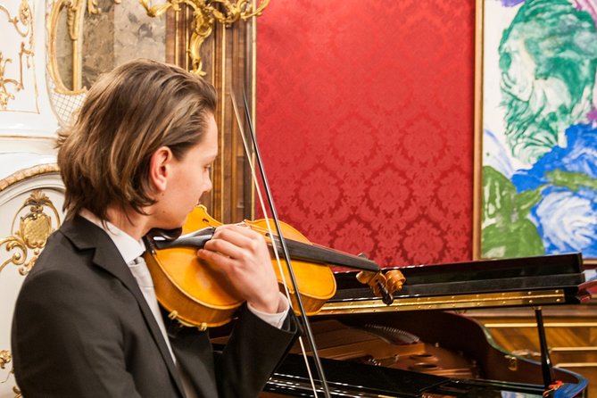 Concert at the Palais Schönborn-Batthyány by the Vienna Baroque Orchestra - Opera singers change the evening