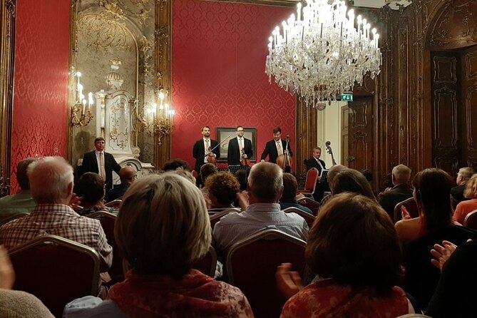 Concert at the Palais Schönborn-Batthyány by the Vienna Baroque Orchestra - The most important detail: finding the right palace