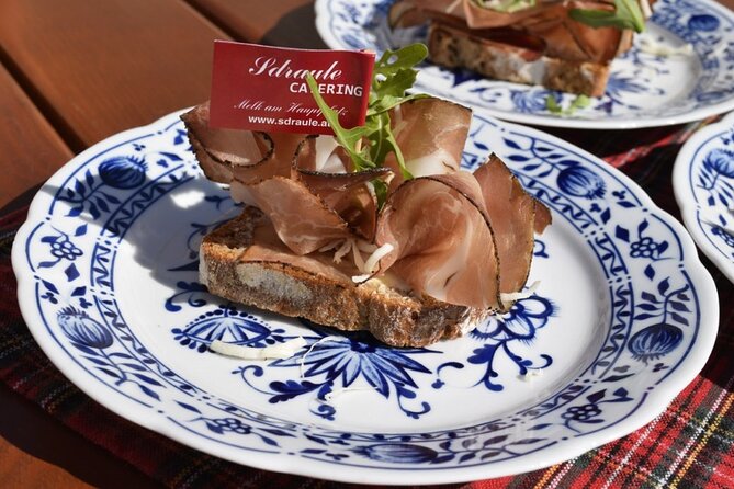 Culinary tour in Melk - Final stop: regional pastry and house-roasted coffee