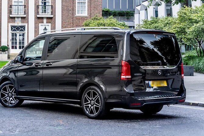 Departure by Private Minivan from Vienna to Vienna Airport VIE - What This Vienna Airport Transfer Actually Provides