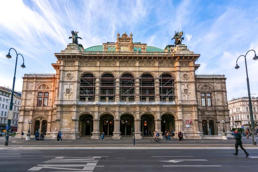 Discover 10 Things To Do in Vienna - Ultimate Walking Tour - St. Peter’s Church and the Ankeruhr clock