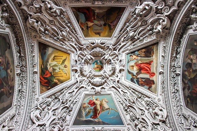 Discover Salzburg’s most Photogenic Spots with a Local - Getreidegasse and the old shop signs