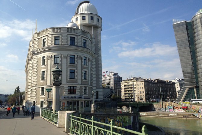 eBike Vienna 90min guided tour - use ebike for the whole day - Why the small group matters