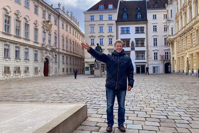 Exciting history tour and discovery of Vienna's secrets - Follow Mozart through Vienna’s musical center
