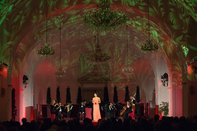 Exclusive Evening at Schönbrunn Palace: After-Hours Audiotour, Dinner, Concert - How the five-hour schedule works