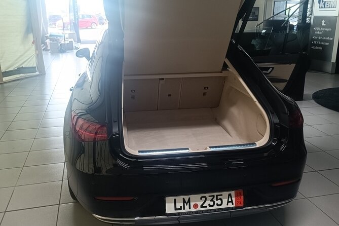 Exclusive green transfer - Vehicle size, luggage, and special needs