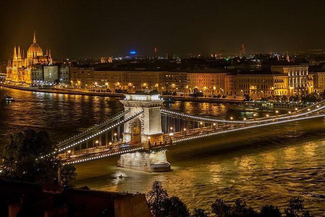 Exclusive Private Budapest Tour from Vienna - Crossing from Austria into Hungary