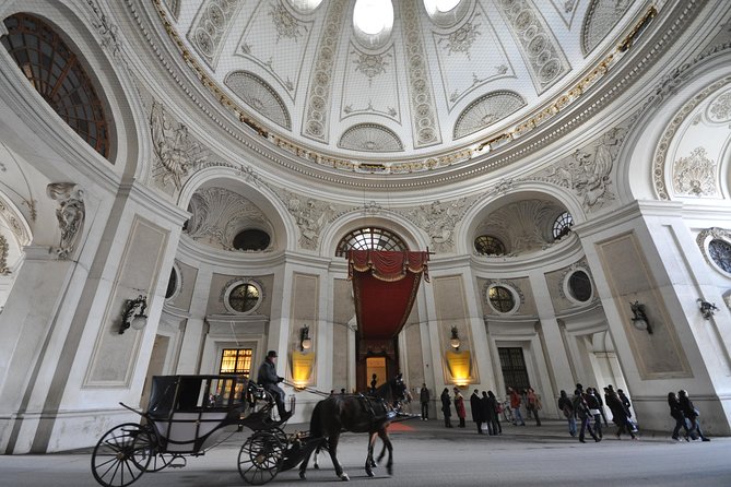 Exclusive Vienna Old Town Highlights Walking Tour (max. 6 persons) - Meeting at Albertinaplatz beside the green umbrella