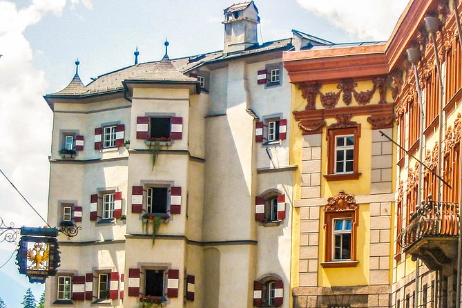 Explore Innsbruck in 60 minutes with a Local - Court Church and Maximilian’s remarkable monument
