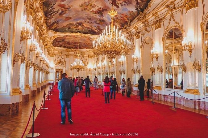 Explore Schönbrunn Palace & Gardens: Private 2.5-hour Guided Tour - Is $280 per person a fair price?