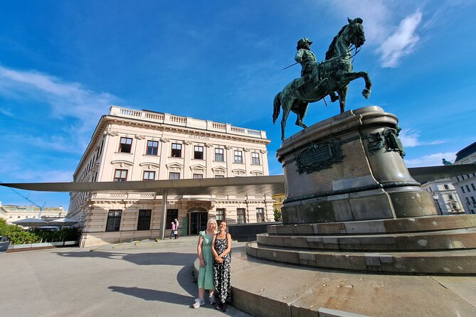 Fall in Love with Vienna Tour- the best of Vienna on foot! - Baroque Vienna around Peterskirche and the plague column