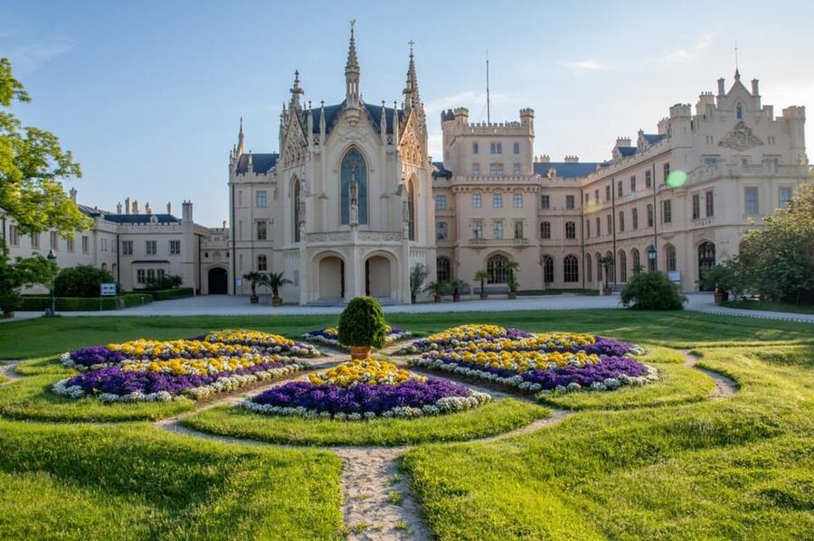 From Bratislava: Moravia: Lednice Castle and park - Choosing your two smaller Lednice tours