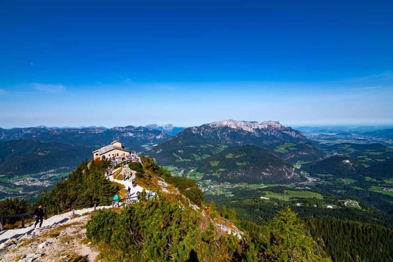 From Munich: Eagle's Nest, Königssee & Salzburg Private Tour - Salzburg old town in three hours