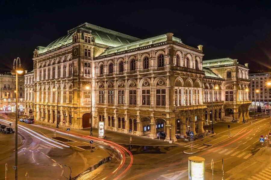 From Prague: Day trip to Vienna - Returning to Prague after a packed afternoon