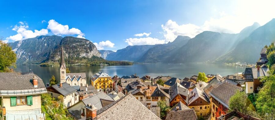 From Salzburg: Private Tour of Hallstatt - St. Gilgen and Wolfgangsee photo stops