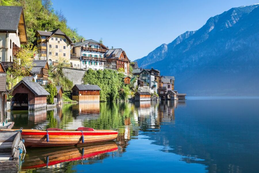 From Salzburg: Private Tour of Hallstatt - Hallstatt for 2.5 hours