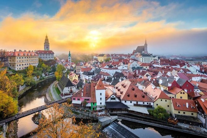 From Salzburg to Prague, Private Transfer with 2h of Sightseeing - Turning a Salzburg to Prague transfer into a travel day