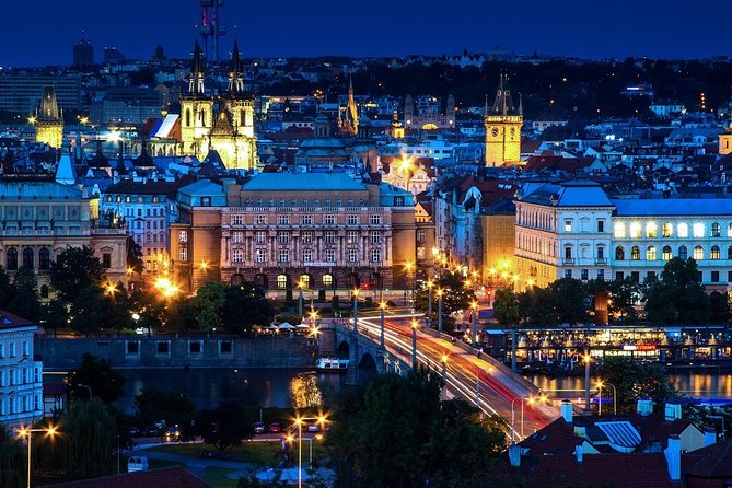 From Salzburg to Prague, Private Transfer with 2h of Sightseeing - Is $300.98 per person fair value?