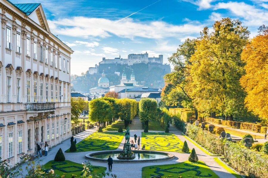From Vienna: Austrian Lakes and Salzburg Private Tour - Lake Attersee and the Austrian Lakes District