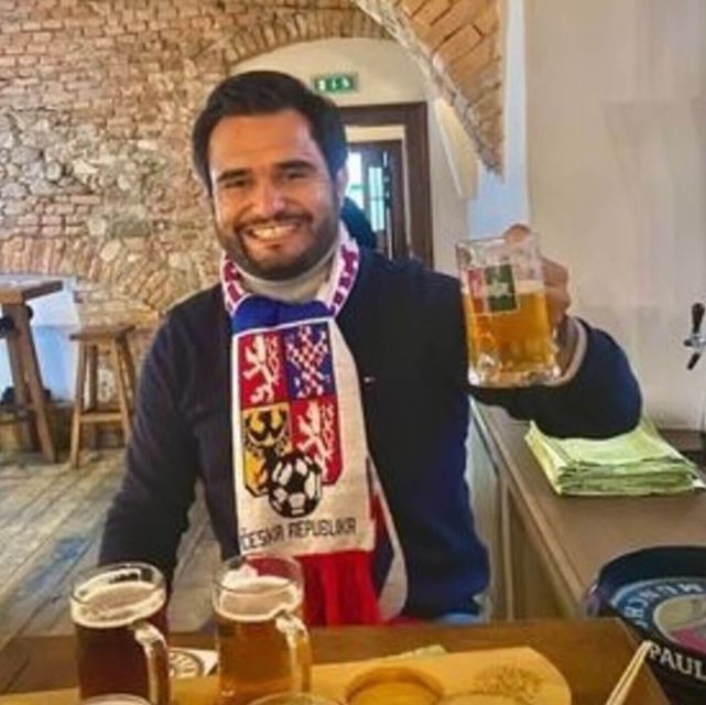 From Vienna: Explore the Tastes of Bratislava on a Day Trip - Guide quality and the feel of the day