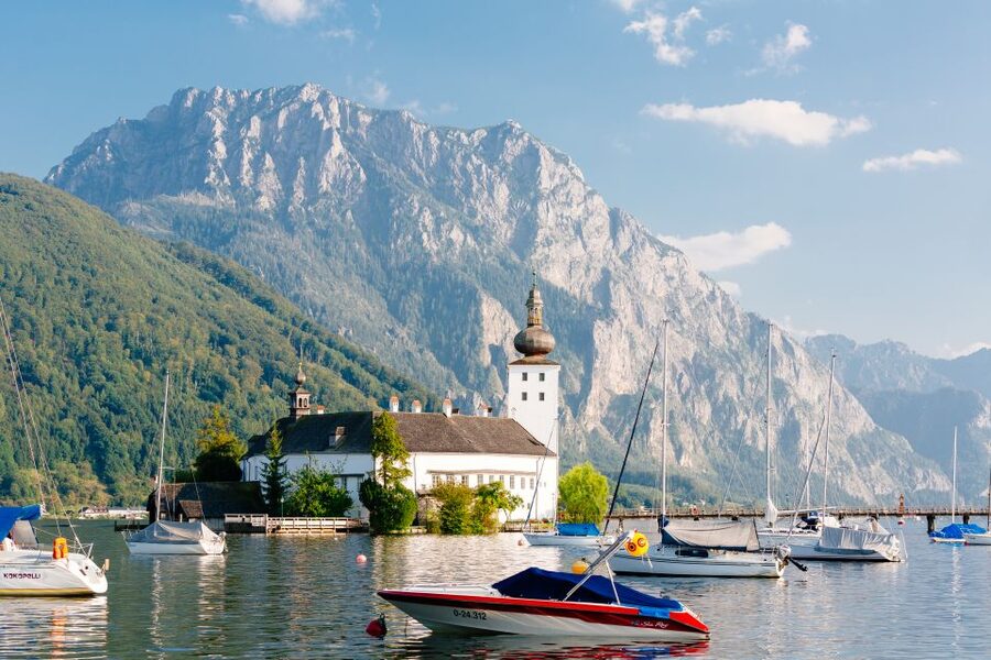 From Vienna: Full Day Trip to Hallstatt and Salzkammergut - Key points to know before booking