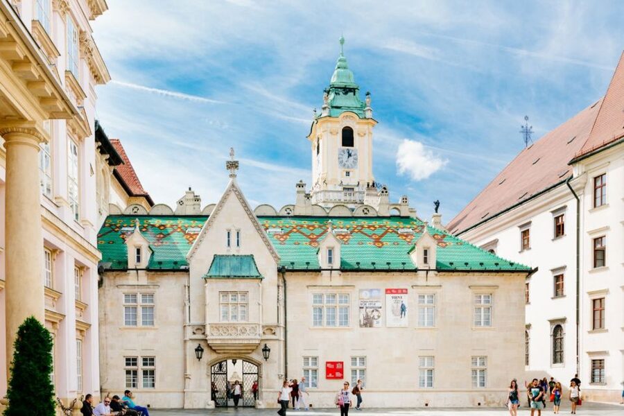From Vienna: Guided Tour to Bratislava with Speed Boat Ride - Returning to Vienna on the Twin City Liner