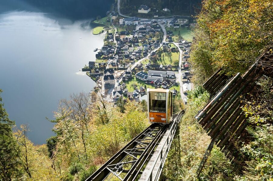 From Vienna: Hallstatt, Mountains & Alpine Lakes Day Trip - The long ride through Lower Austria