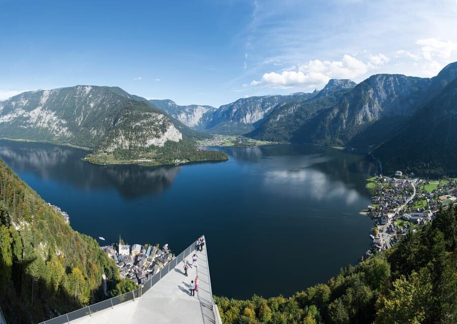 From Vienna: Hallstatt, Mountains & Alpine Lakes Day Trip - Ort Castle and the famous wedding bridge