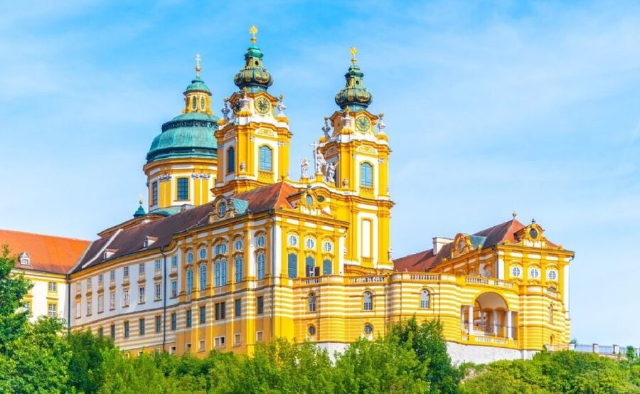 From Vienna: Melk, Salzburg, and Hallstatt Private Tour - The price and the real value