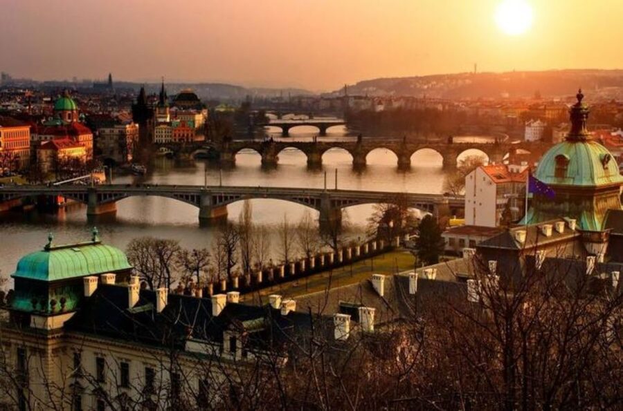 From Vienna: Prague Small-Group Guided Day Tour - Crossing Lower Austria and Moravia