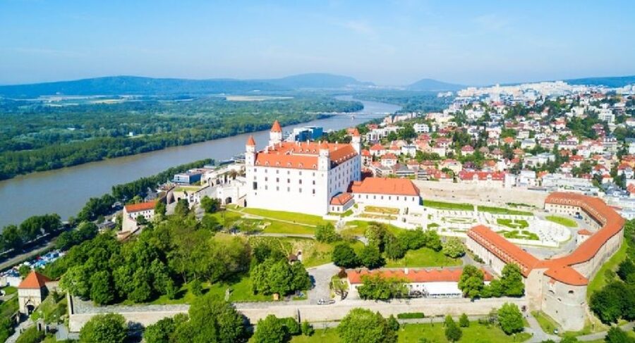From Vienna: Private Day Tour of Devin Castle & Bratislava - What the private format changes