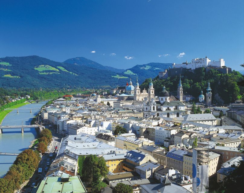 From Vienna: Salzburg and Alpine Lakes Full-Day Trip - The road west through Austria