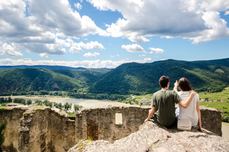 From Vienna: Wachau Valley Day Tour with Wine Tasting - Lunch and Local Food Along the Route