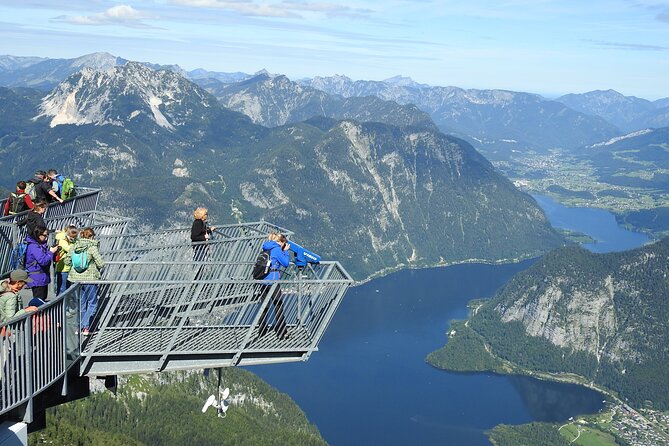 Full-Day Minivan Tour From Salzburg to Hallstatt with 5 Fingers,Lakes&Mountains - Salzburg pickup and a comfortable small-group start